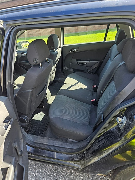 Opel Astra 6 of 6