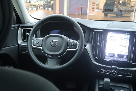 Volvo XC60 7 of 22