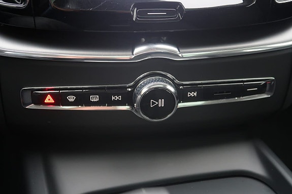 Volvo XC60 19 of 22
