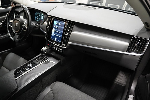 Volvo V90 8 of 21