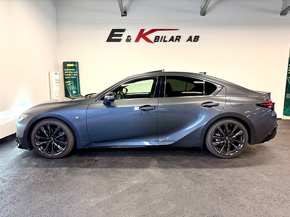 Lexus IS F 4 of 5