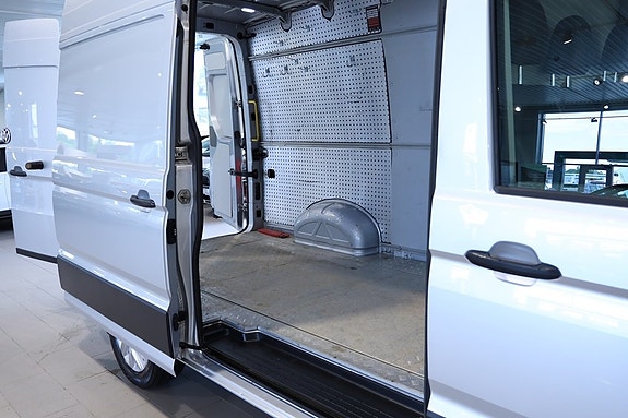 Volkswagen Crafter 11 of 11