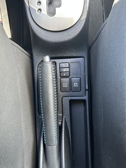 Toyota Yaris 15 of 17