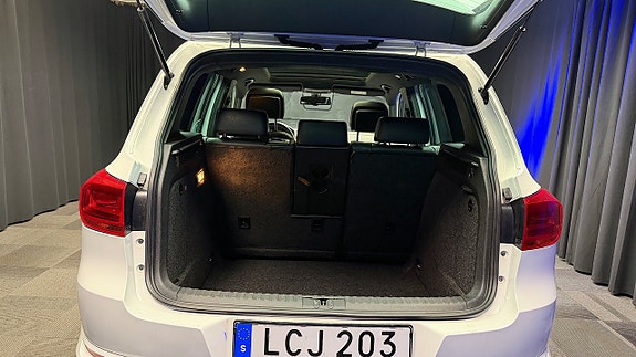 Volkswagen Tiguan 14 of 29