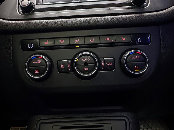 Volkswagen Tiguan 25 of 29