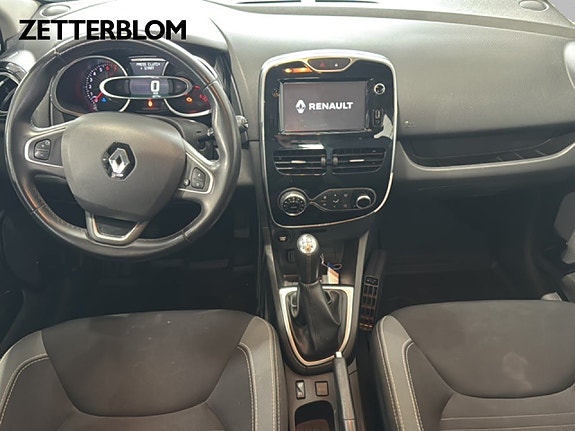 Renault Clio 10 of 15