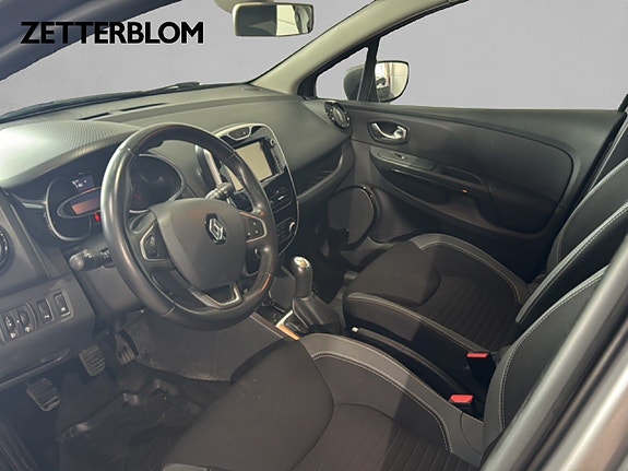 Renault Clio 8 of 15