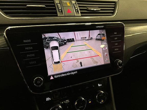 Skoda Superb 16 of 19