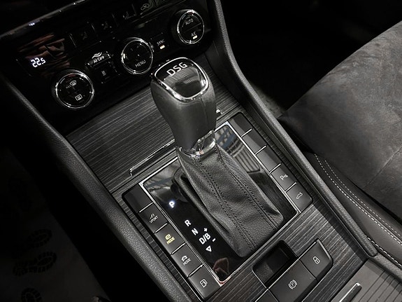 Skoda Superb 17 of 19