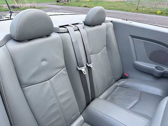 Chrysler Sebring 13 of 15