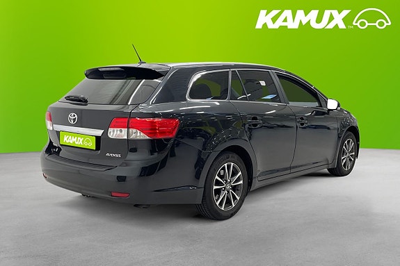 Toyota Avensis 4 of 5