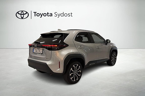Toyota Yaris Cross 3 of 5