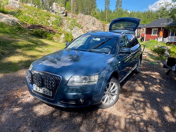 Audi A6 allroad 2 of 7