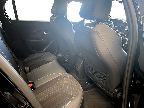 Peugeot e-208 12 of 15