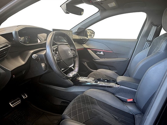 Peugeot e-208 4 of 5