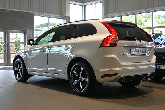 Volvo XC60 3 of 5
