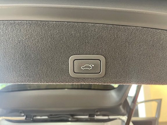 Volvo XC60 9 of 13