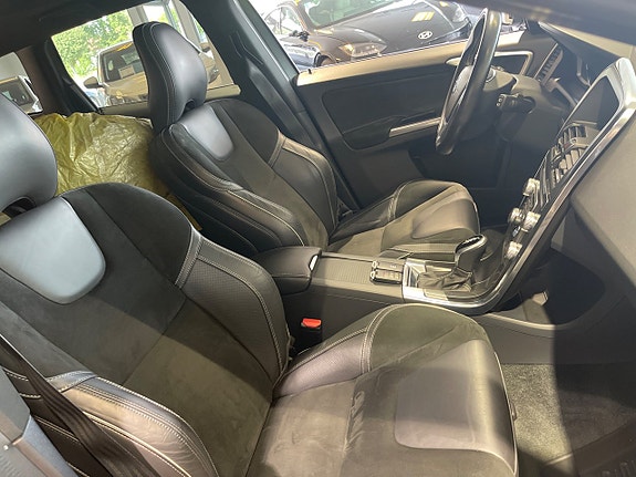 Volvo XC60 6 of 13