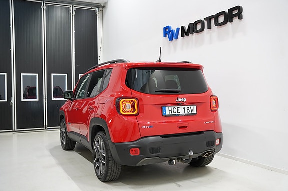Jeep Renegade 4 of 21