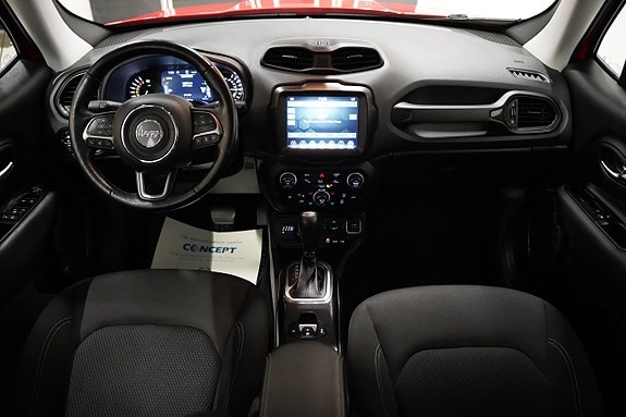 Jeep Renegade 10 of 21