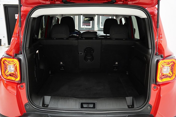 Jeep Renegade 21 of 21