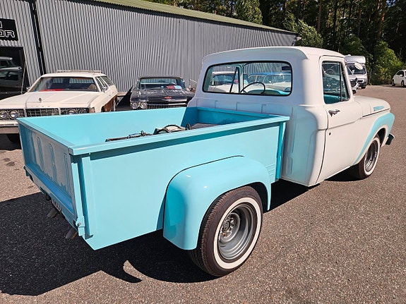 Ford F-100 5 of 5