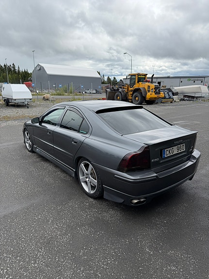 Volvo S60 5 of 5