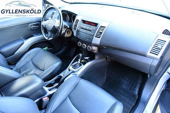 Mitsubishi Outlander 6 of 13