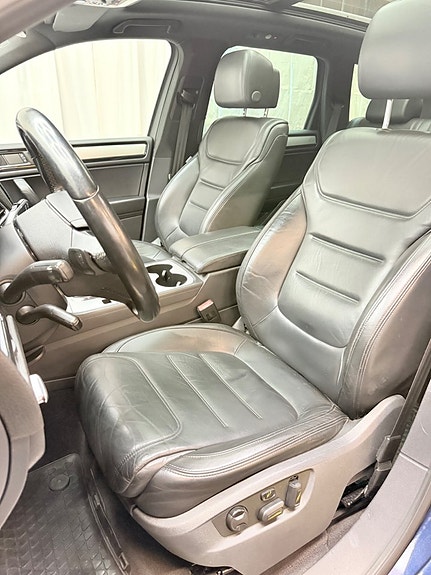 Volkswagen Touareg 5 of 17