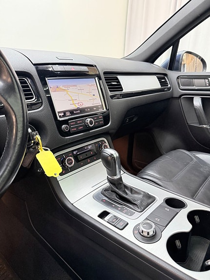 Volkswagen Touareg 11 of 17