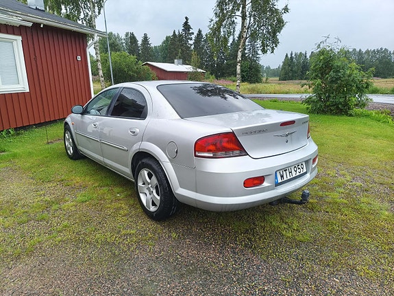 Chrysler Sebring 4 of 5