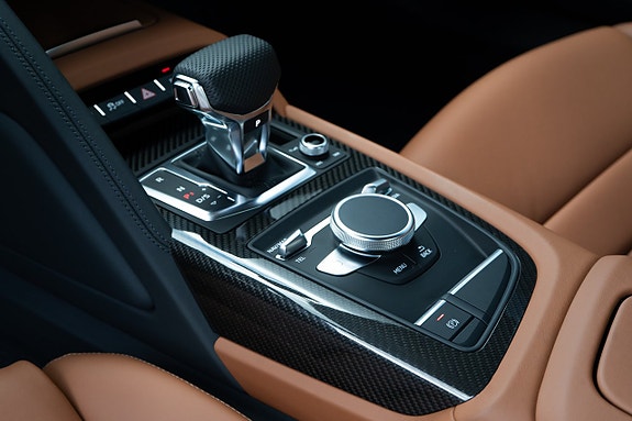 Audi R8 12 of 28