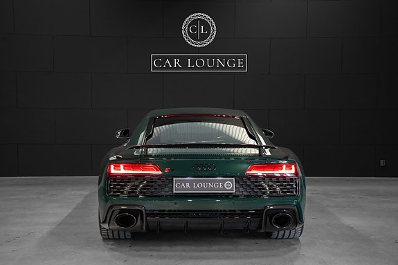 Audi R8 4 of 5