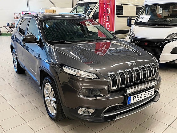 Jeep Cherokee 2 of 5