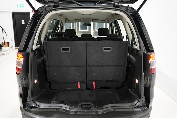 Ford Galaxy 18 of 19
