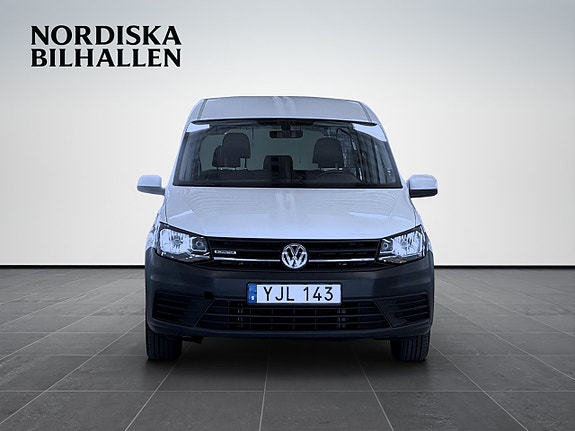 Volkswagen Caddy Maxi 2 of 5
