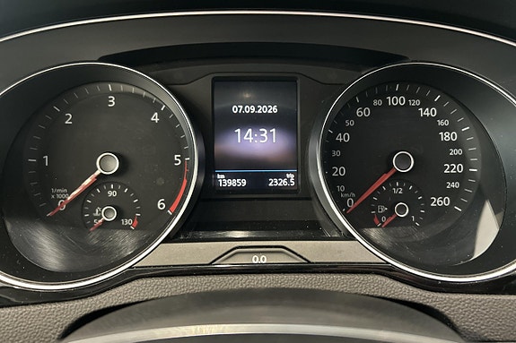 Volkswagen Passat Alltrack 26 of 30
