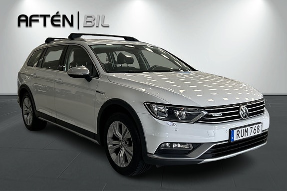Volkswagen Passat Alltrack 4 of 30