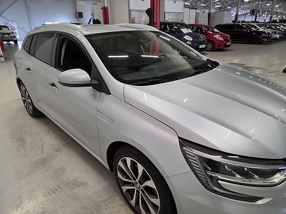Renault Megane 3 of 5