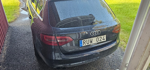 Audi A4 4 of 4
