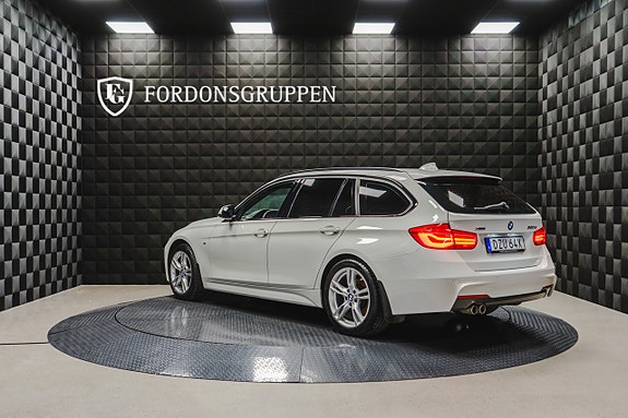 BMW 320d 4 of 5