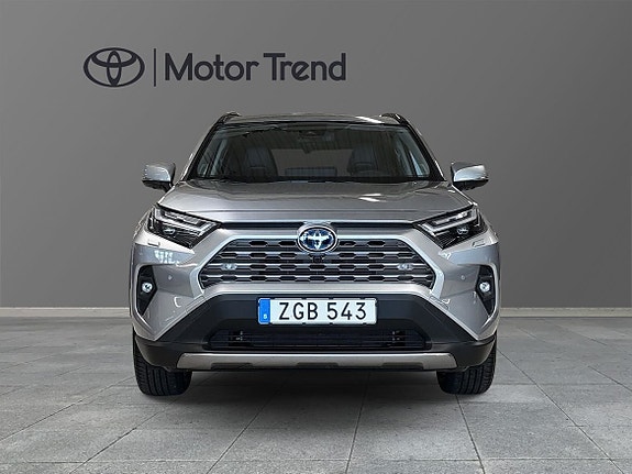Toyota RAV4 5 of 5