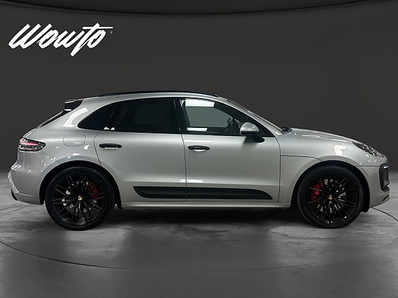 Porsche Macan GTS 3 of 5