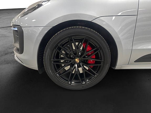 Porsche Macan GTS 17 of 17