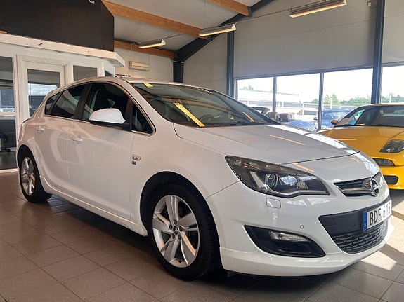 Opel Astra 4 of 5