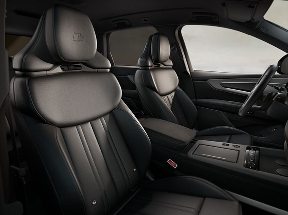 Audi Q7 7 of 9