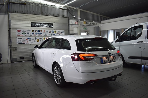 Opel Insignia 3 of 5