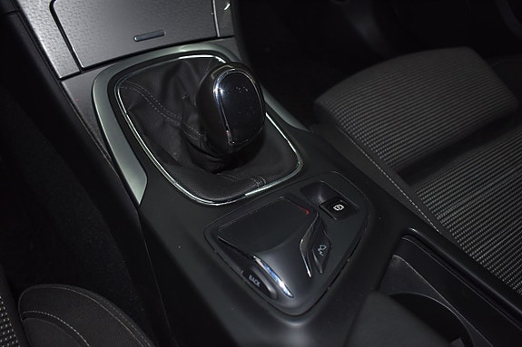 Opel Insignia 9 of 12