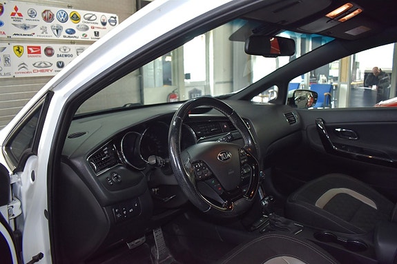 Kia Ceed 4 of 5