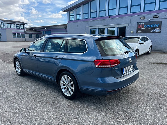 Volkswagen Passat 5 of 5